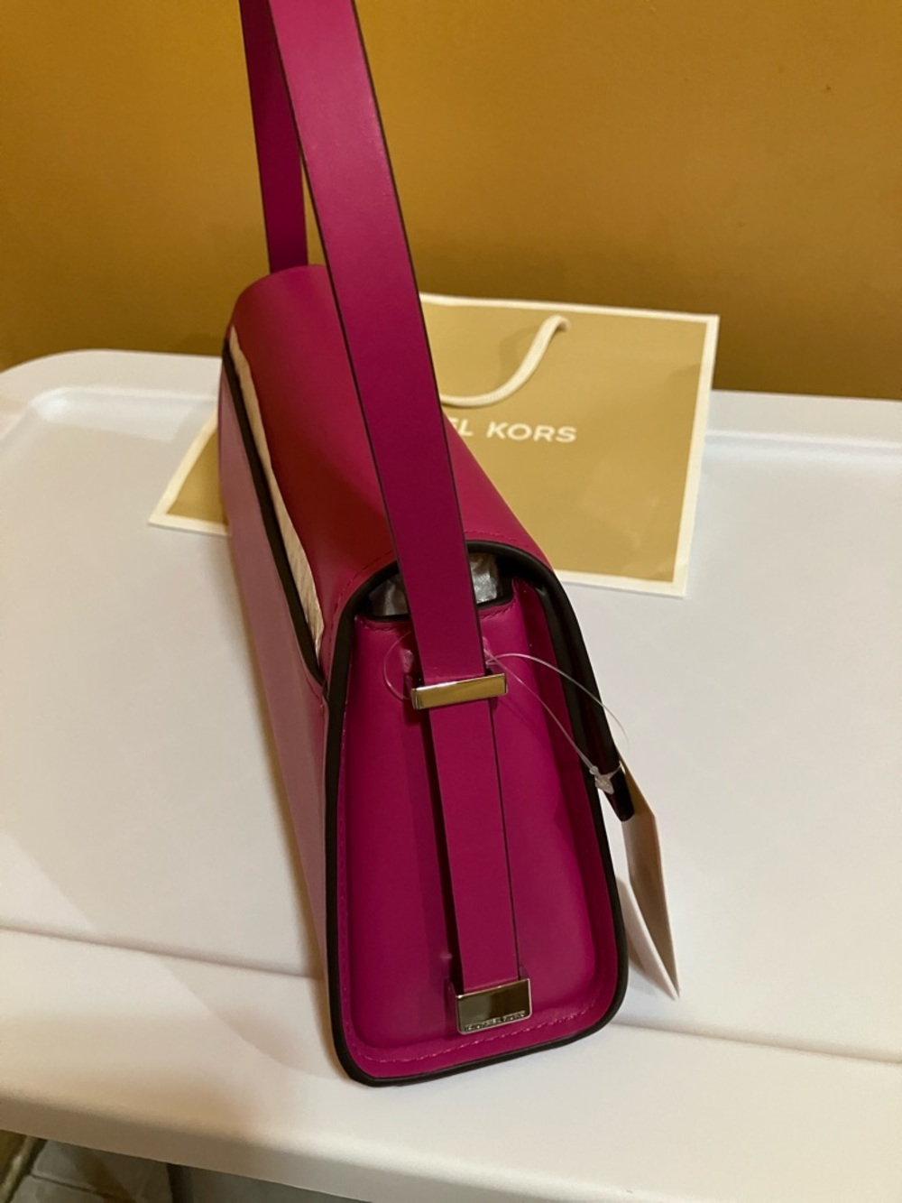 Michael Kors LUDLOW MD Conv Shldr Wild Berry leather bag - Picture 5 of 13